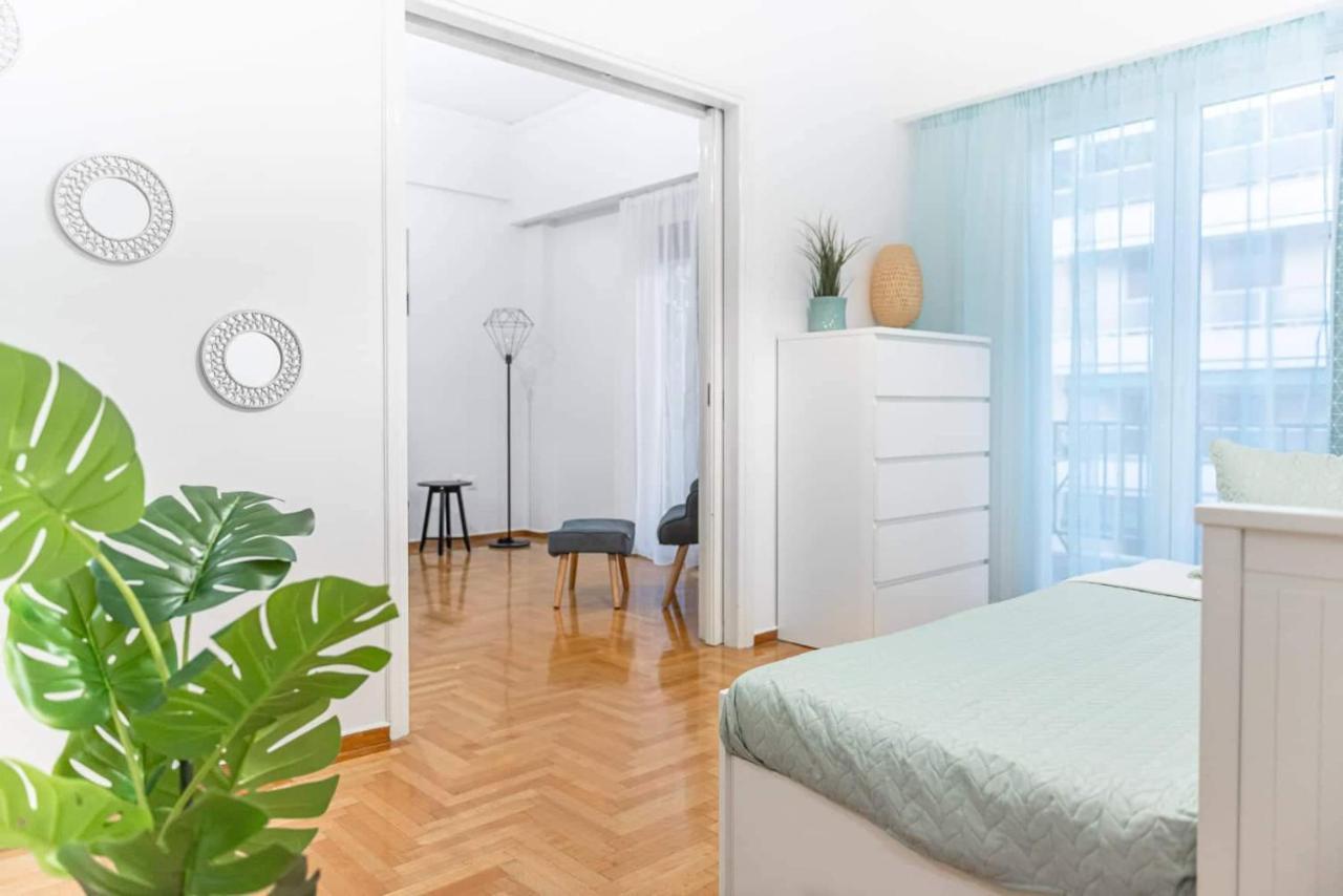 One Breath From Acropolis Apartment